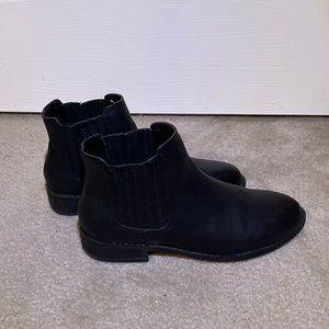Forever 21 Chelsea Boots - SIZE 7W